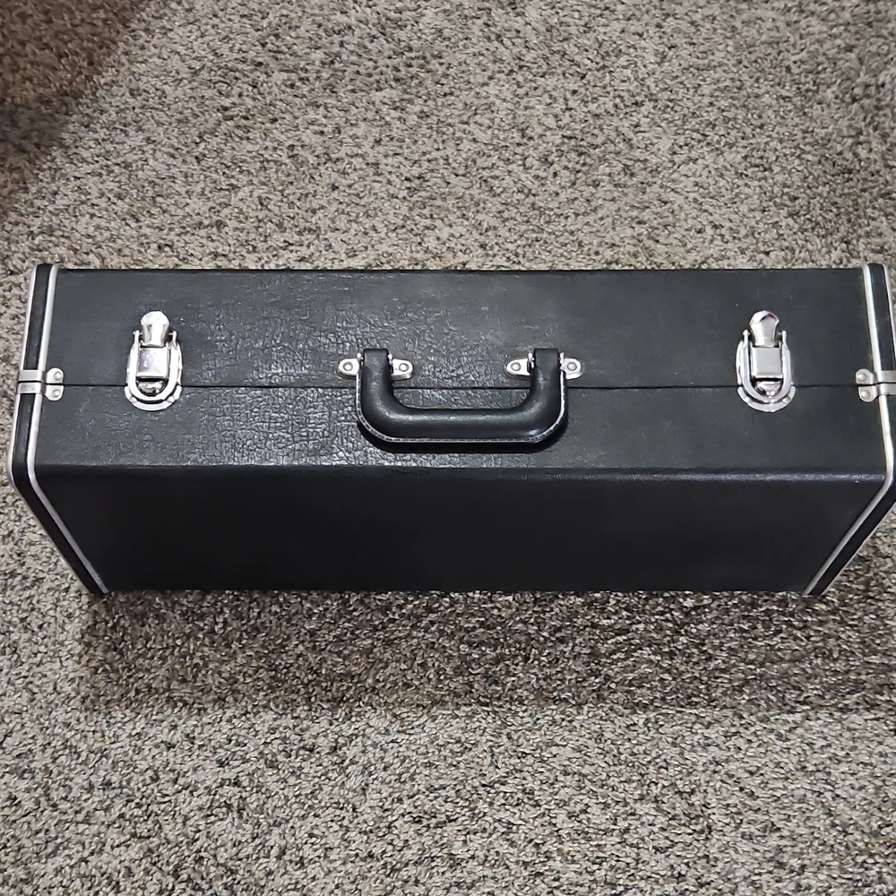 LaFayette Bb Trumpet Standard Type Brass Lacquered Gold Piston Valves with Case - Picture 5 of 5